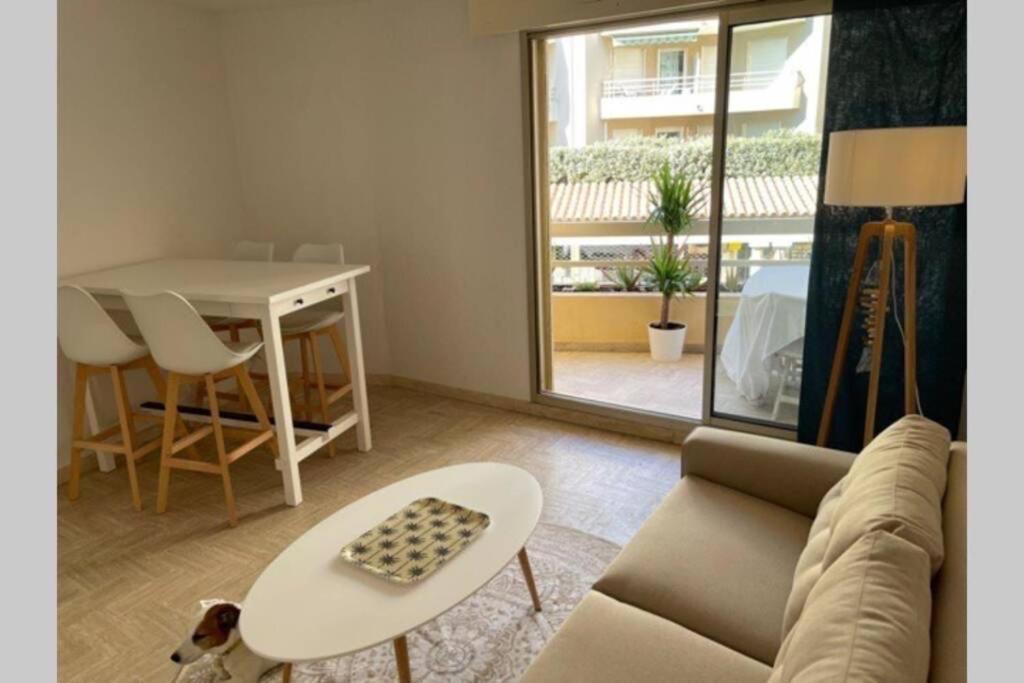 Confortable Appartement A كافالير سور مير المظهر الخارجي الصورة